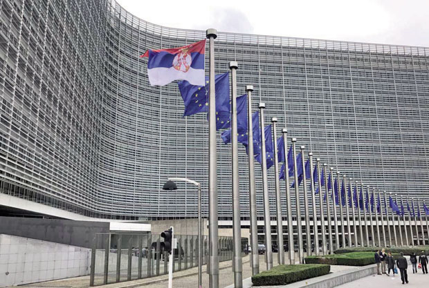 Истражујемо: Европска унија новцем из фондова жели да отргне Србију из загрљаја Русије и Кине